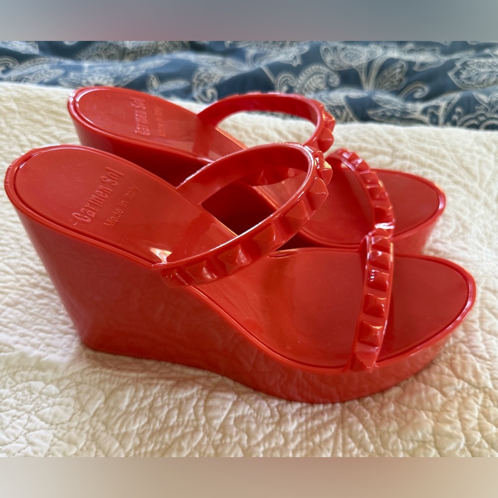 Carmen Sol Red Wedge Sandals - Size 9 - Picture 2 of 7